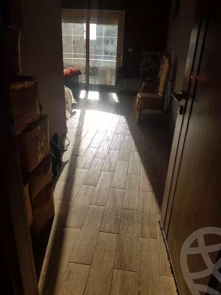 https://aqarmap.com.eg/en/listing/6463264-for-sale-cairo-new-cairo-compounds-mountain-view-hyde-park