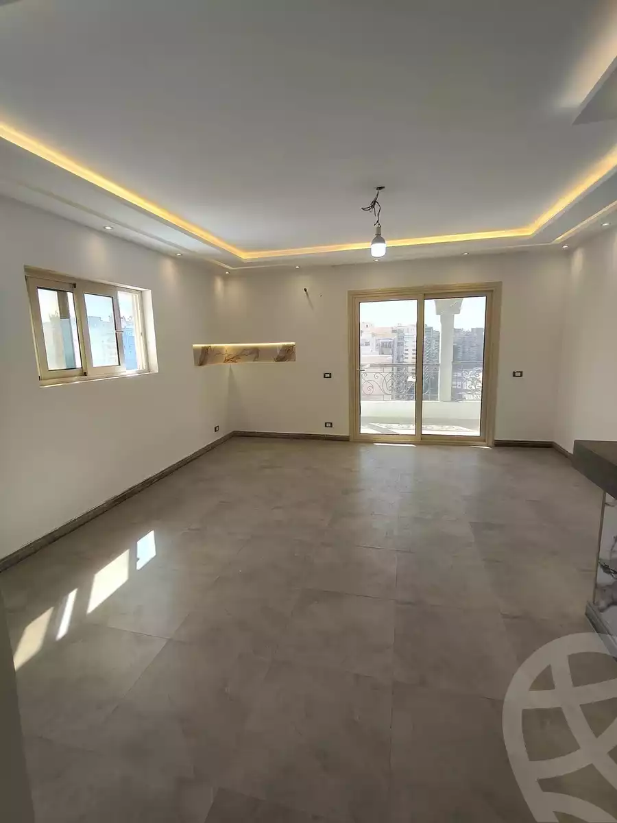 https://aqarmap.com.eg/ar/listing/6468635-for-sale-alexandria-el-asafra-l-sfr-bhry