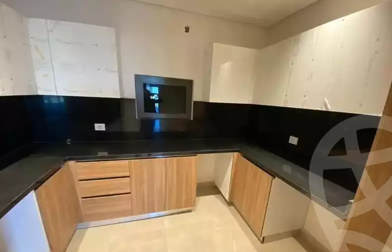 https://aqarmap.com.eg/en/listing/6470088-for-sale-cairo-el-sheikh-zayed-city-compounds-zyd-wr-llttwyr-z-tower