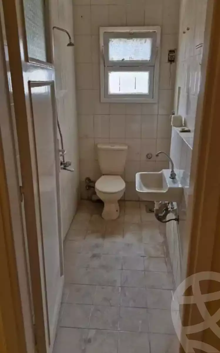 https://aqarmap.com.eg/ar/listing/6478425-for-sale-alexandria-lauran