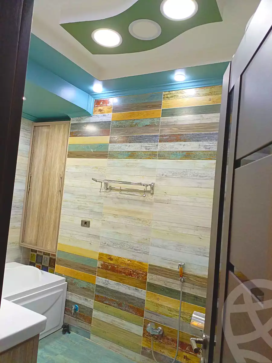 https://aqarmap.com.eg/ar/listing/6487617-for-sale-cairo-helwan-hadayek-helwan-nile-corniche-st