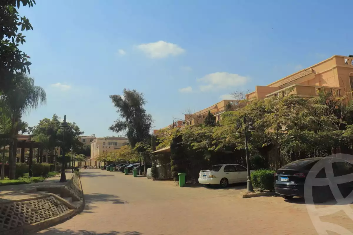 https://aqarmap.com.eg/en/listing/6496336-for-sale-cairo-el-sheikh-zayed-city-compounds-continental-gardens