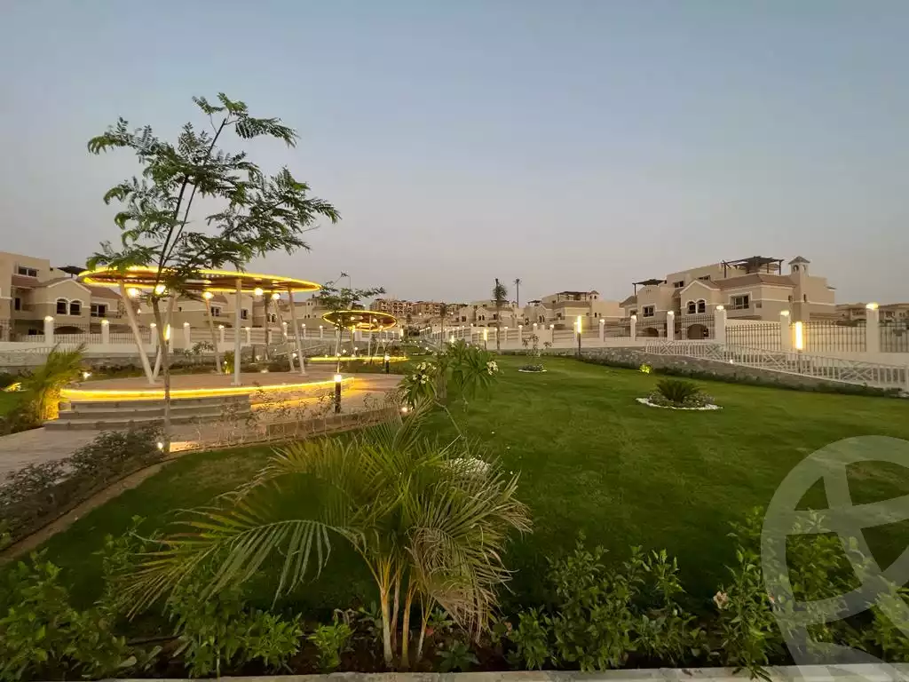 https://aqarmap.com.eg/ar/listing/6497308-for-sale-cairo-el-sheikh-zayed-city-compounds-el-khamayel
