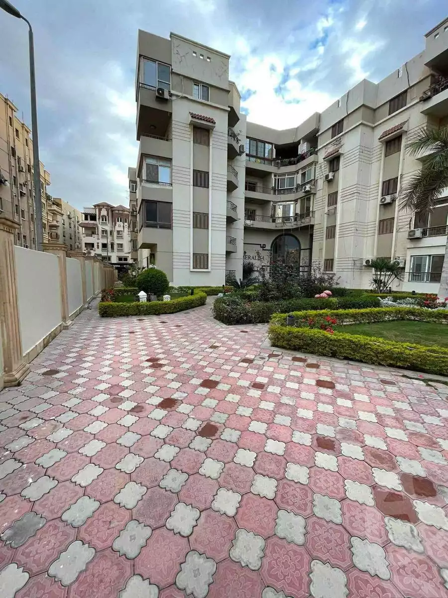 https://aqarmap.com.eg/en/listing/6498621-for-sale-cairo-el-maadi-zahraa-el-maadi-tenth-neighborhood