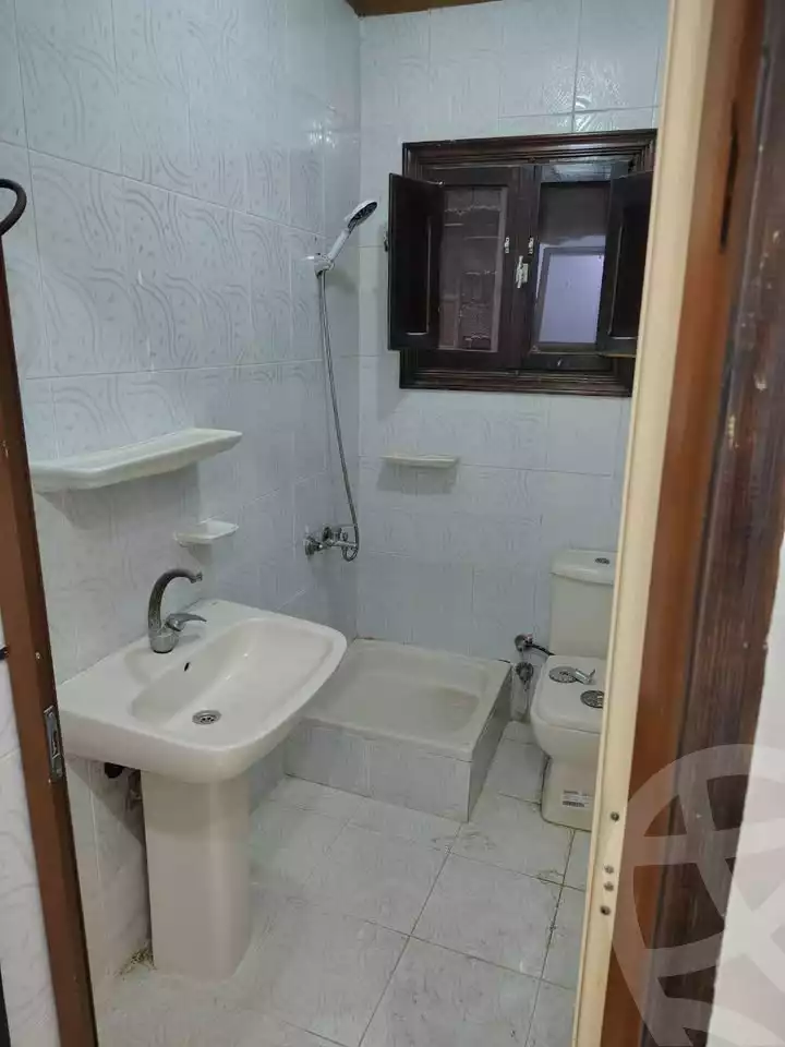 https://aqarmap.com.eg/en/listing/6504565-for-sale-alexandria-l-jmy-lbytsh-bianchiii