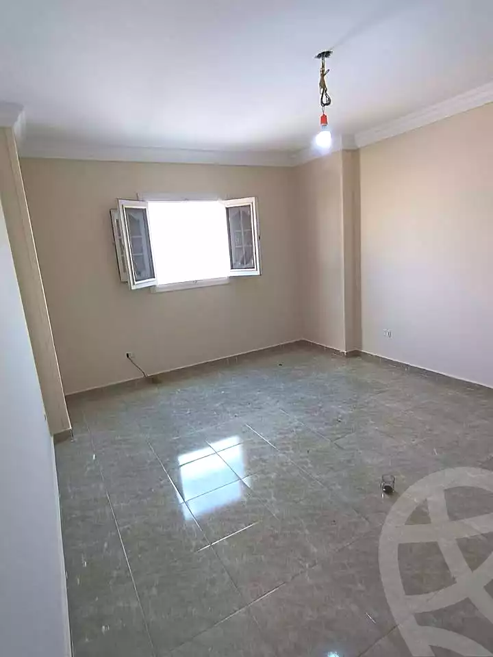 https://aqarmap.com.eg/ar/listing/6508688-for-rent-alexandria-ganaklis-shr-mrtdy-bsh