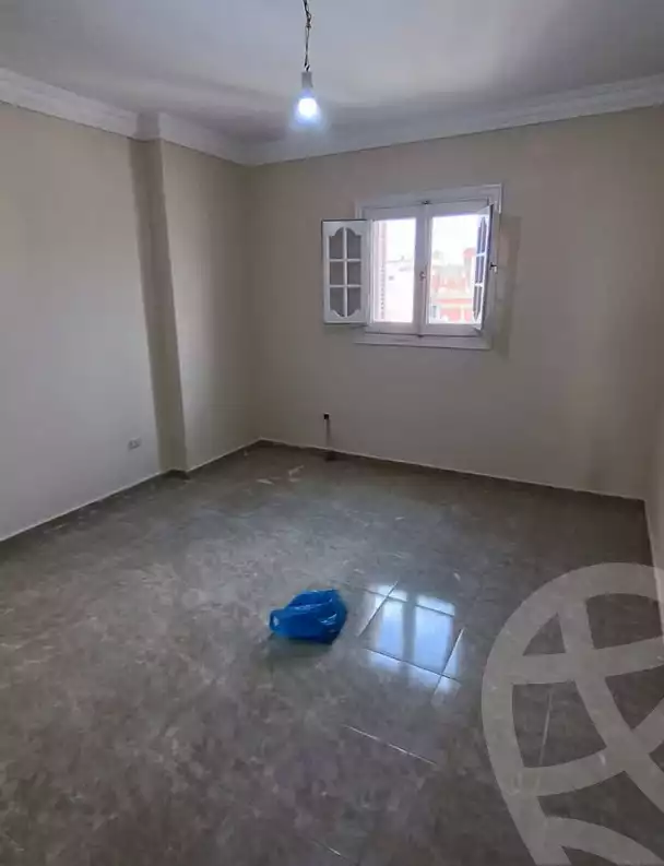https://aqarmap.com.eg/ar/listing/6510293-for-rent-alexandria-ganaklis-shr-mrtdy-bsh