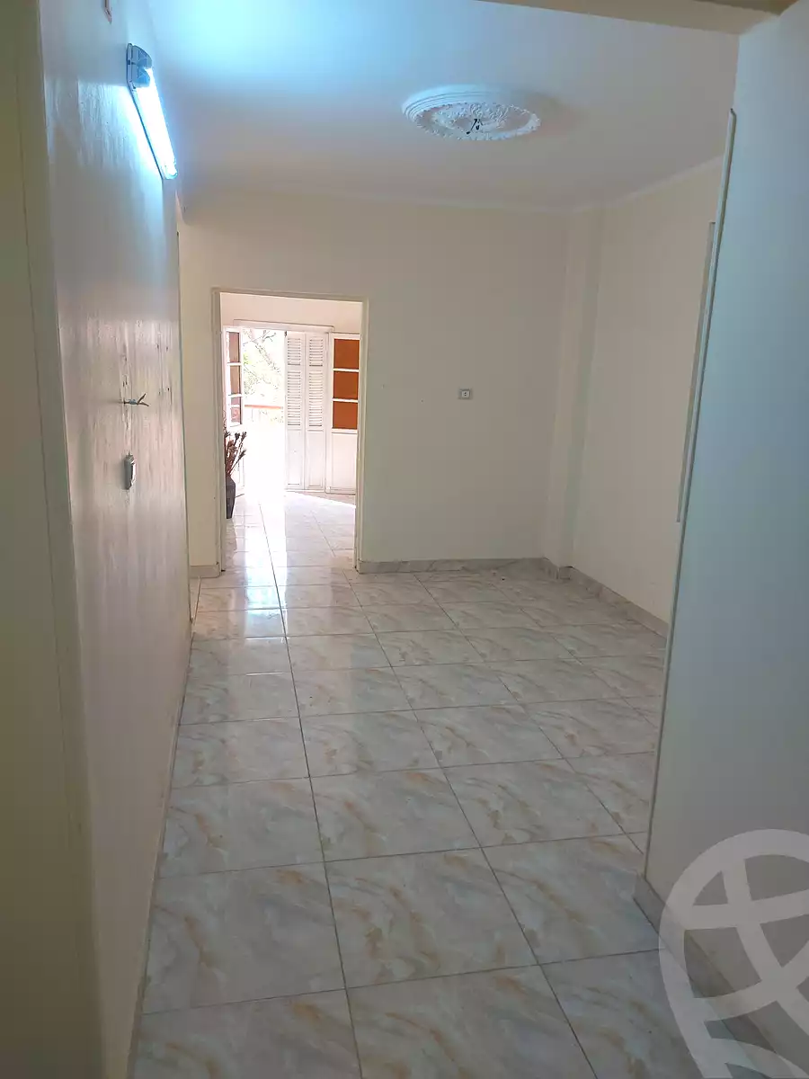 https://aqarmap.com.eg/en/listing/6513824-for-sale-cairo-helwan-helwan-el-sharkeya-ryad-pasha-st