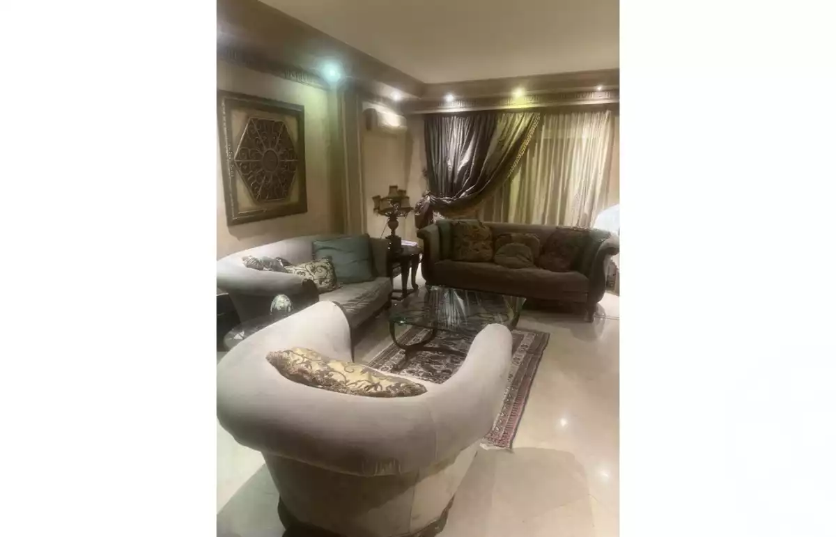 https://aqarmap.com.eg/en/listing/6514752-for-sale-cairo-el-sheikh-zayed-city-compounds-zayed-2000
