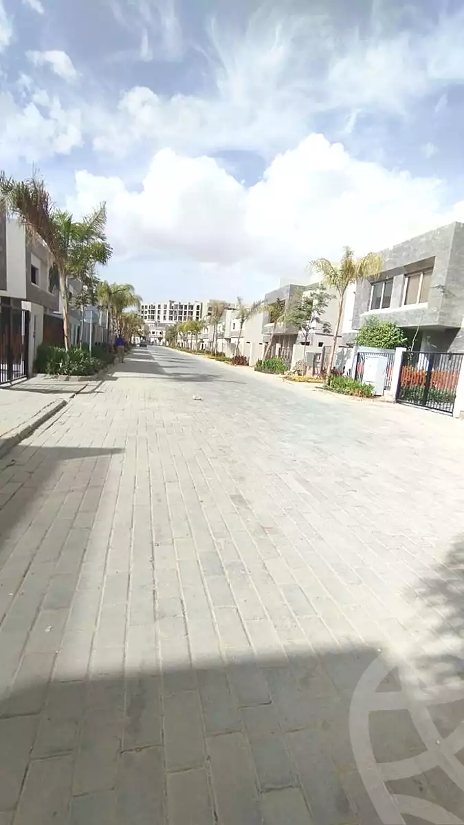 https://aqarmap.com.eg/en/listing/6517334-for-sale-cairo-6th-of-october-hadaeq-october-kmbwnd-fy-hdyq-ktwbr-sun-capital