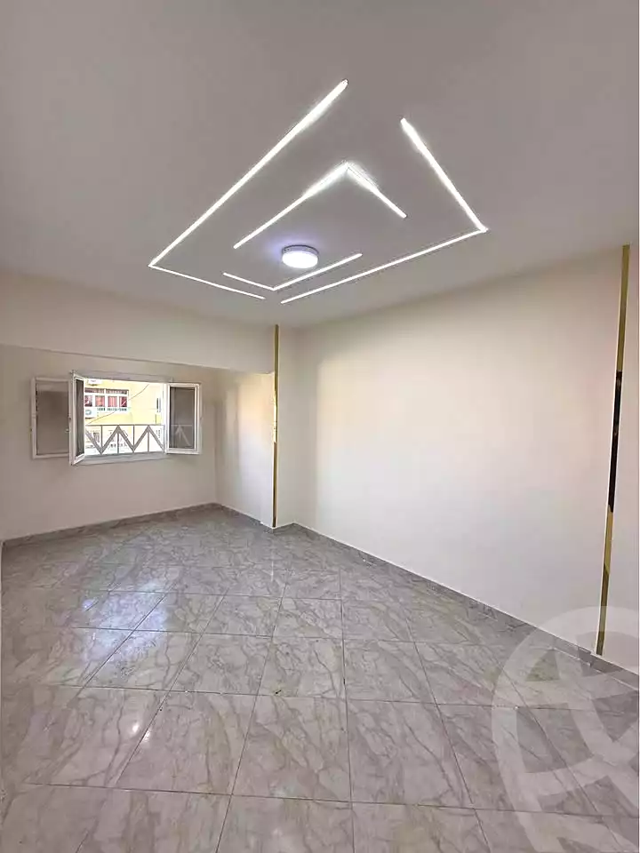 https://aqarmap.com.eg/ar/listing/6518269-for-sale-alexandria-sydy-bshr-sydy-bshr-bhry-shr-mhmwd-l-yswy