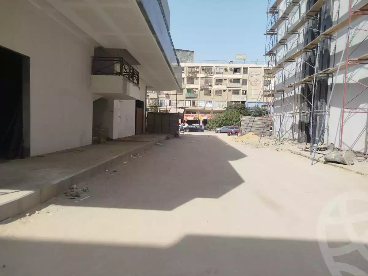 https://aqarmap.com.eg/ar/listing/6519462-for-sale-cairo-6th-of-october-compounds-west-el-balad-mall-oad