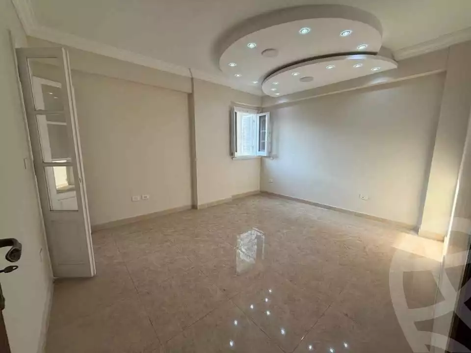 https://aqarmap.com.eg/ar/listing/6520435-for-sale-alexandria-camp-cesar-port-said-street