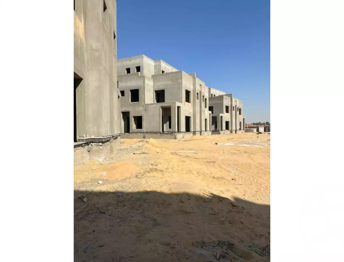 https://aqarmap.com.eg/en/listing/6521748-for-sale-cairo-el-sheikh-zayed-city-lshykh-zyd-ljdyd-naia-west