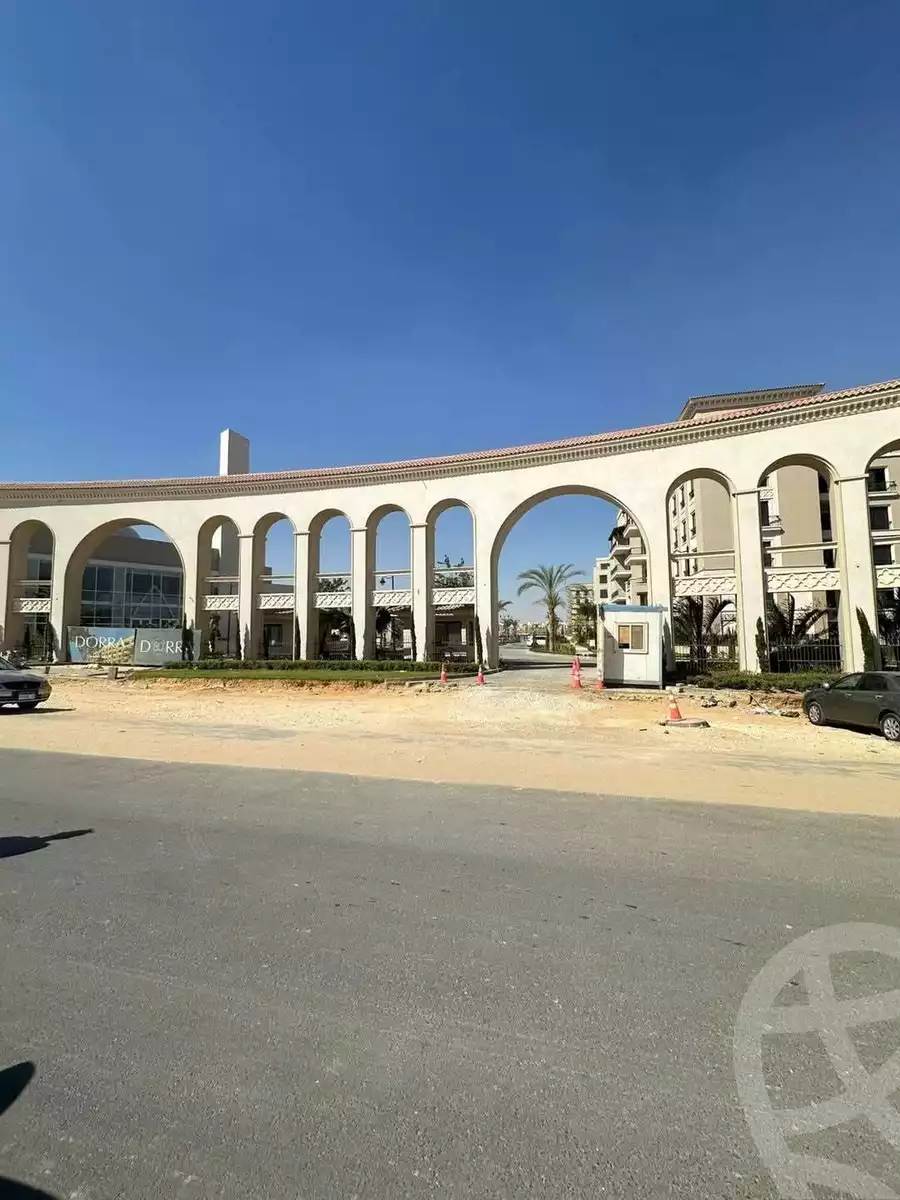 https://aqarmap.com.eg/ar/listing/6522110-for-sale-cairo-el-sheikh-zayed-city-compounds-kmbwnd-fyldj-wyst-dr-llttwyr