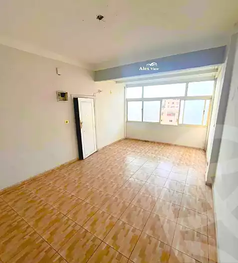 https://aqarmap.com.eg/ar/listing/6522963-for-sale-alexandria-sydy-bshr-sydy-bshr-bhry-shr-mhmwd-l-yswy