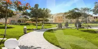 https://aqarmap.com.eg/ar/listing/6523055-for-sale-cairo-new-cairo-compounds-hyde-park-centre-ville-hyde-park
