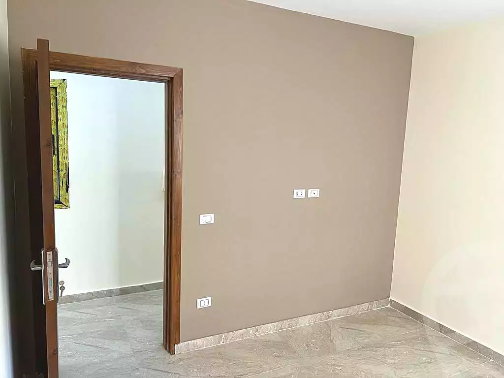 https://aqarmap.com.eg/en/listing/6525778-for-sale-cairo-el-sheikh-zayed-city-el-hay-elsabeaa-lbstn