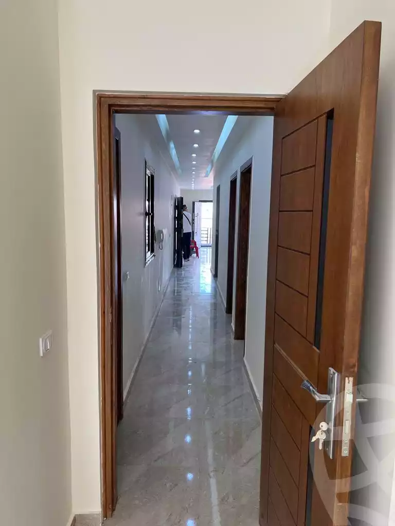 https://aqarmap.com.eg/en/listing/6525778-for-sale-cairo-el-sheikh-zayed-city-el-hay-elsabeaa-lbstn