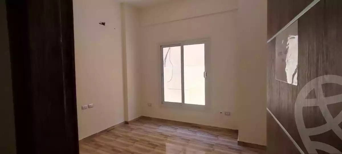 https://aqarmap.com.eg/ar/listing/6525804-for-rent-cairo-new-cairo-ganob-el-akadamiya-south-academy-a-zaid-ebn-haretha-st