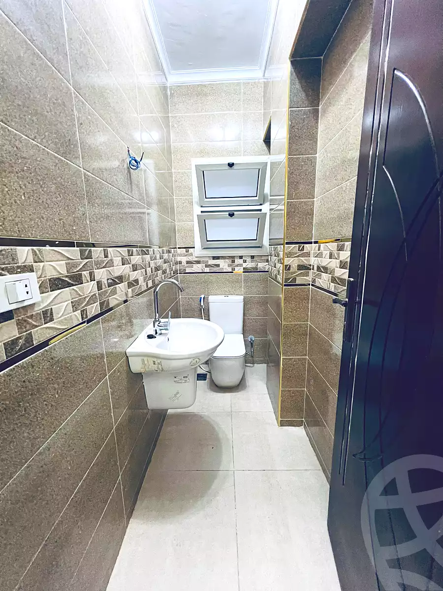 https://aqarmap.com.eg/ar/listing/6526009-for-rent-cairo-new-cairo-ganob-el-akadamiya-south-academy-a-zaid-ebn-haretha-st