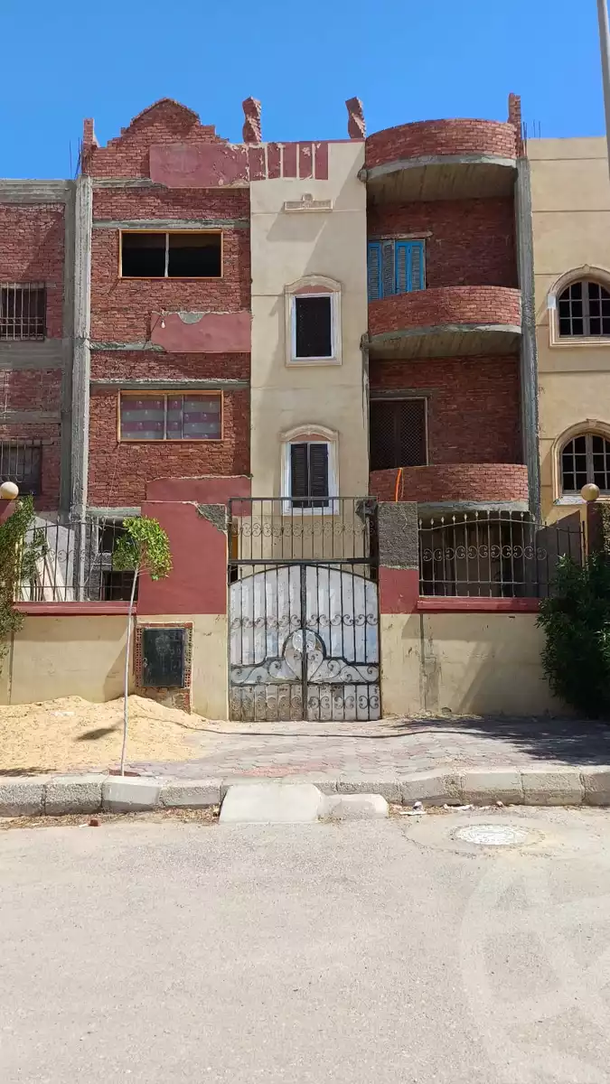 https://aqarmap.com.eg/en/listing/6526283-for-sale-cairo-6th-of-october-hadaeq-october-ebni-betak-4