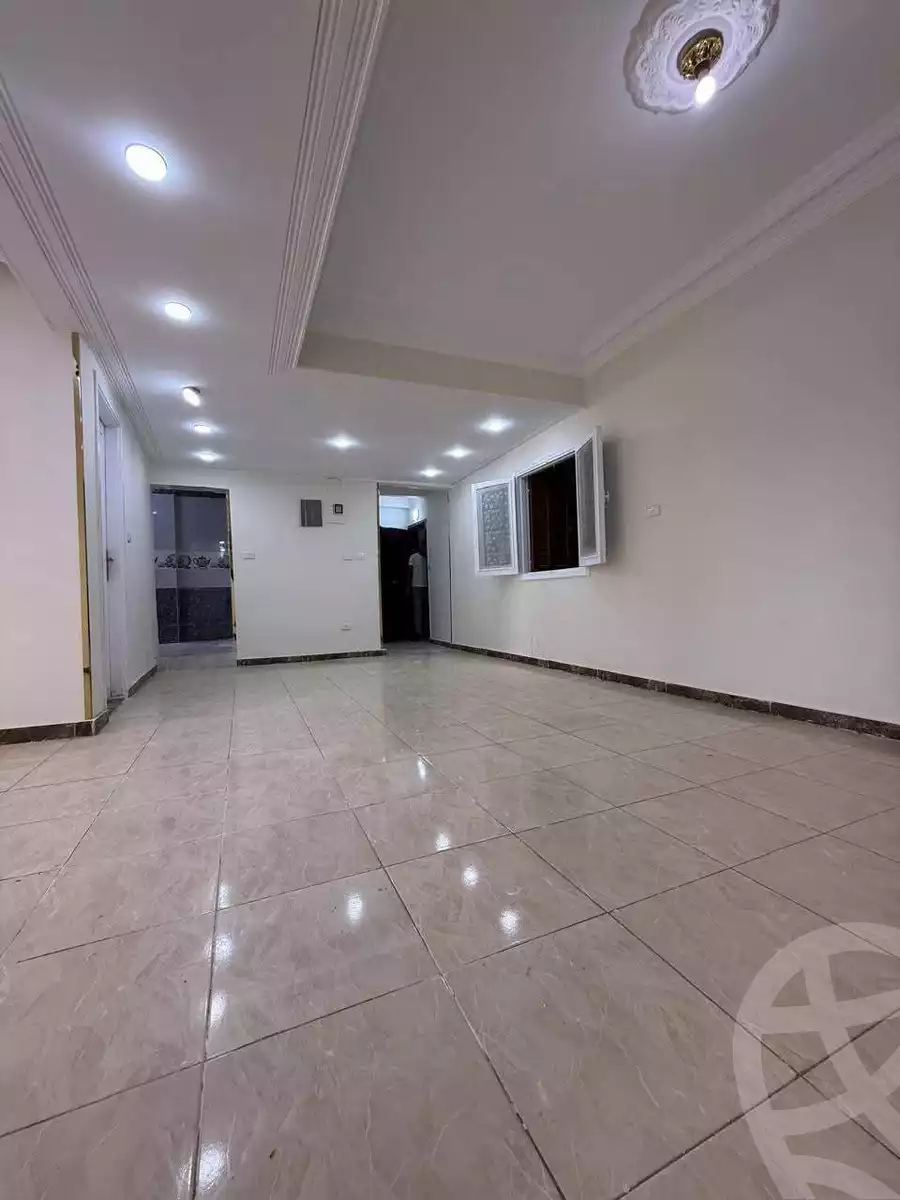 https://aqarmap.com.eg/ar/listing/6528086-for-sale-cairo-helwan-helwan-el-sharkeya-abd-el-rahman-pasha-st