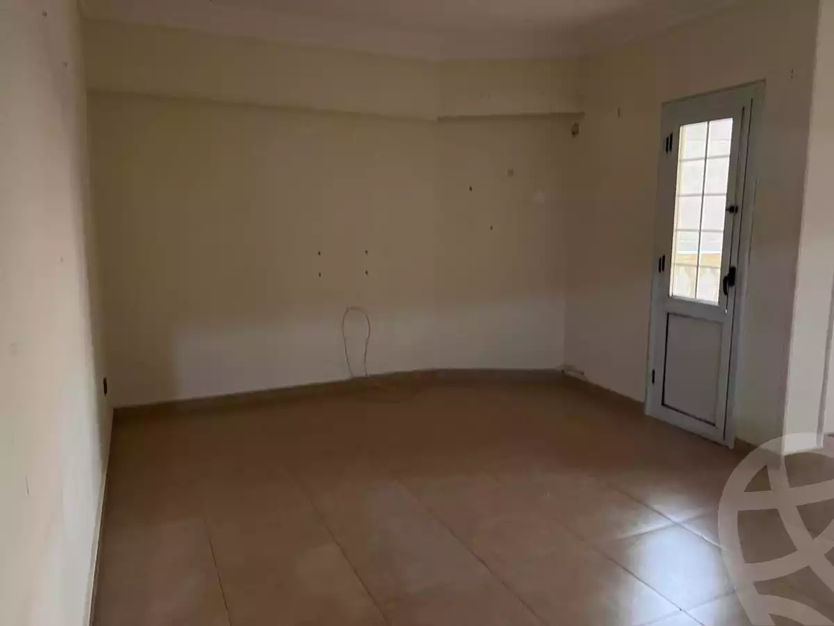 https://aqarmap.com.eg/en/listing/6530468-for-sale-cairo-el-sheikh-zayed-city-el-hay-elsabeaa-lhy-lsb
