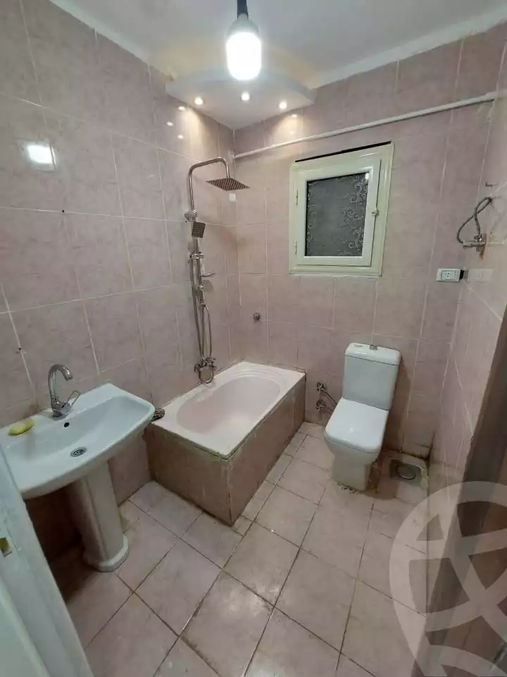 https://aqarmap.com.eg/en/listing/6530936-for-sale-alexandria-l-jmy-el-hanouvel-al-asdakaa-st