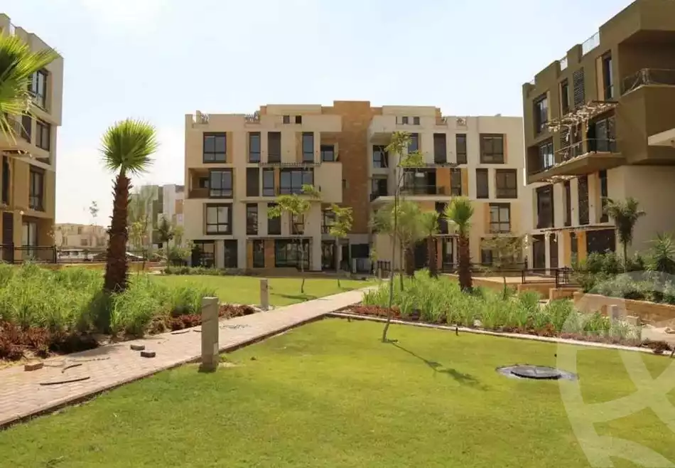 https://aqarmap.com.eg/en/listing/6536951-for-sale-cairo-el-sheikh-zayed-city-compounds-beverly-hills