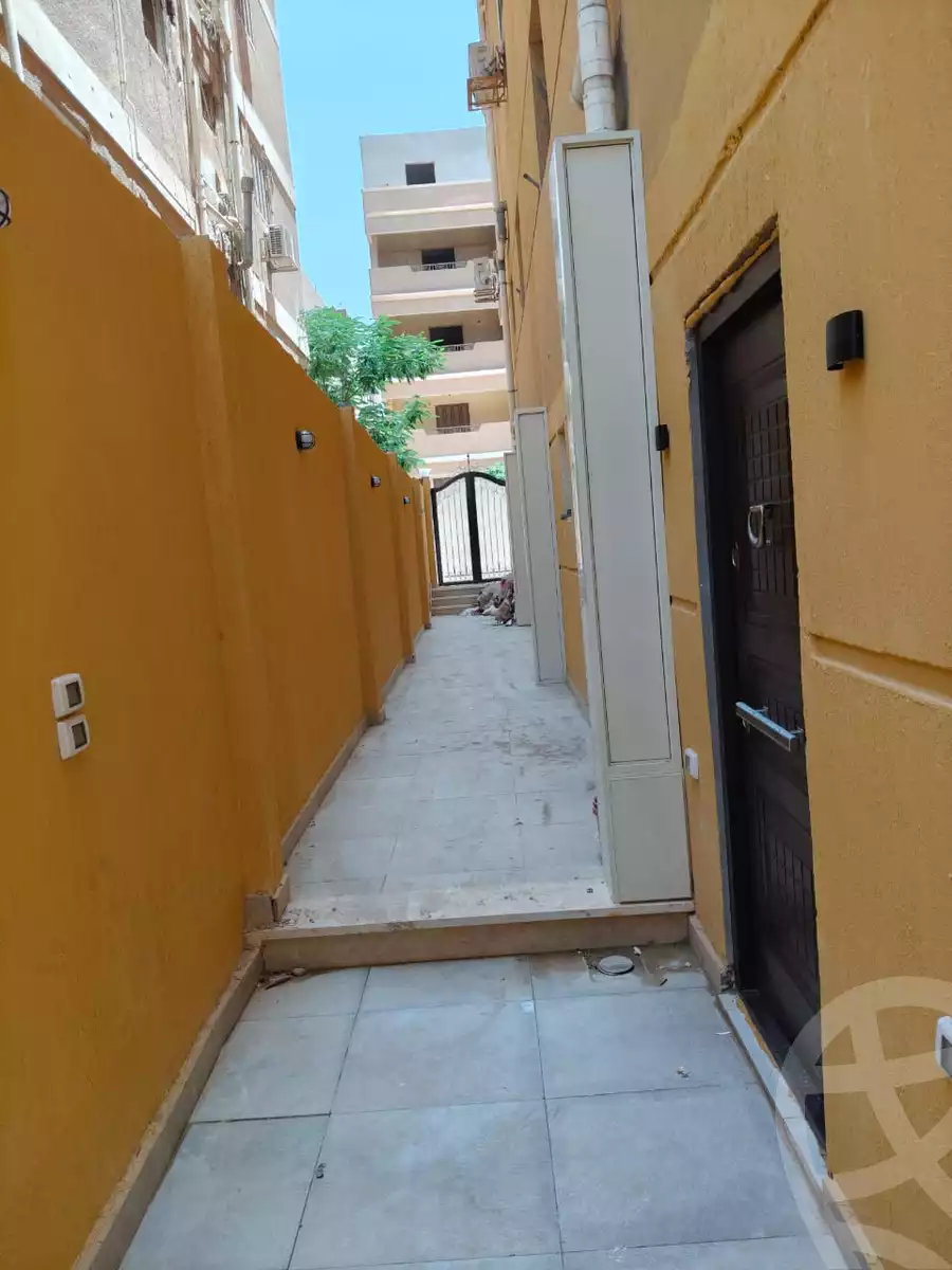 https://aqarmap.com.eg/en/listing/6537815-for-sale-cairo-6th-of-october-el-ahyaa-neighborhood-4th-district-no-7