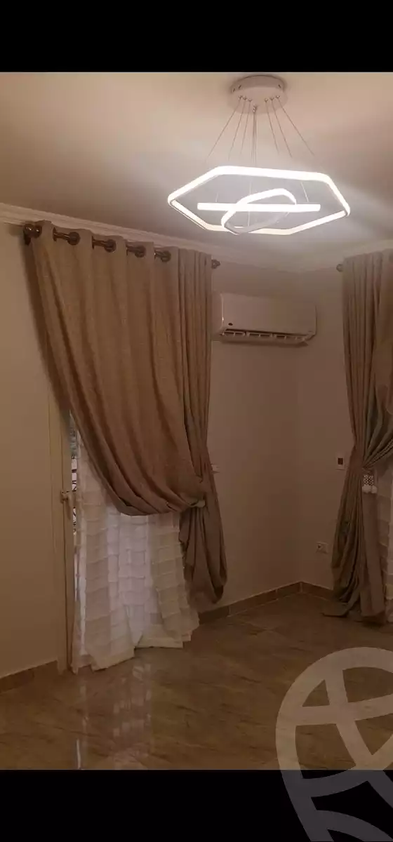 https://aqarmap.com.eg/en/listing/6537939-for-sale-cairo-el-sheikh-zayed-city-compounds-el-khamayel