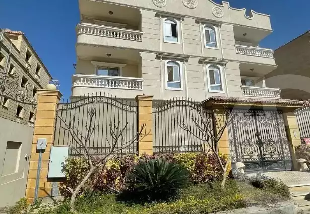 https://aqarmap.com.eg/en/listing/6538100-for-sale-cairo-al-oubour-compounds-golf-city
