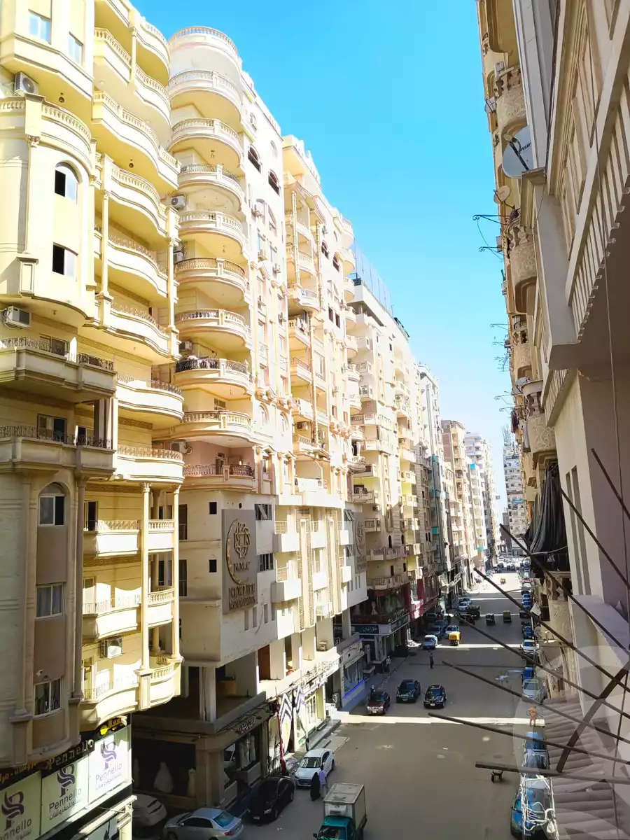 https://aqarmap.com.eg/ar/listing/6537641-for-sale-sharqia-zagazig-zagazig-city-tolba-awaida-st