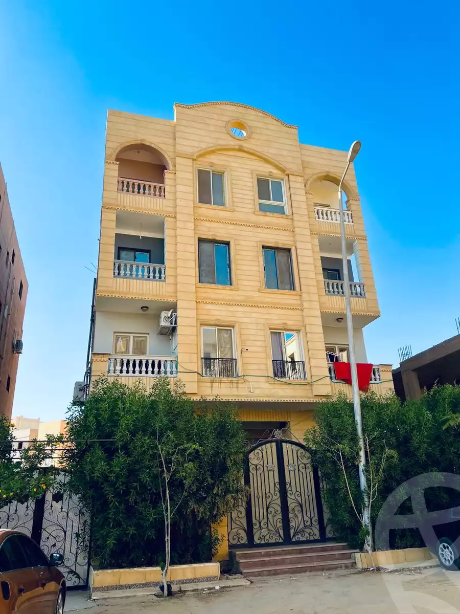 https://aqarmap.com.eg/en/listing/6539004-for-sale-cairo-6th-of-october-el-tawsaat-el-shamalya-hy-2000-qt