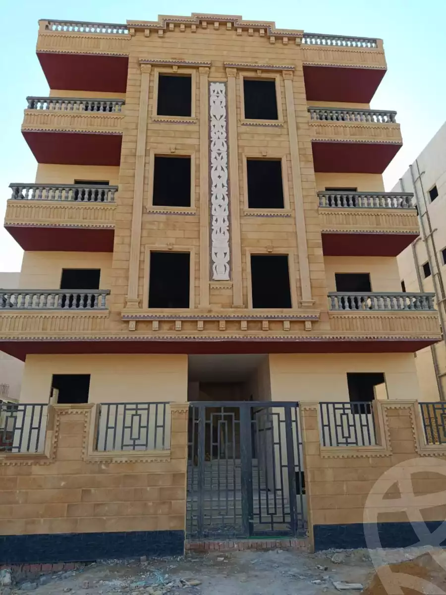 https://aqarmap.com.eg/en/listing/6539796-for-sale-cairo-badr-city-hai-el-ashgar-featured-neighborhood-bait-el-watan