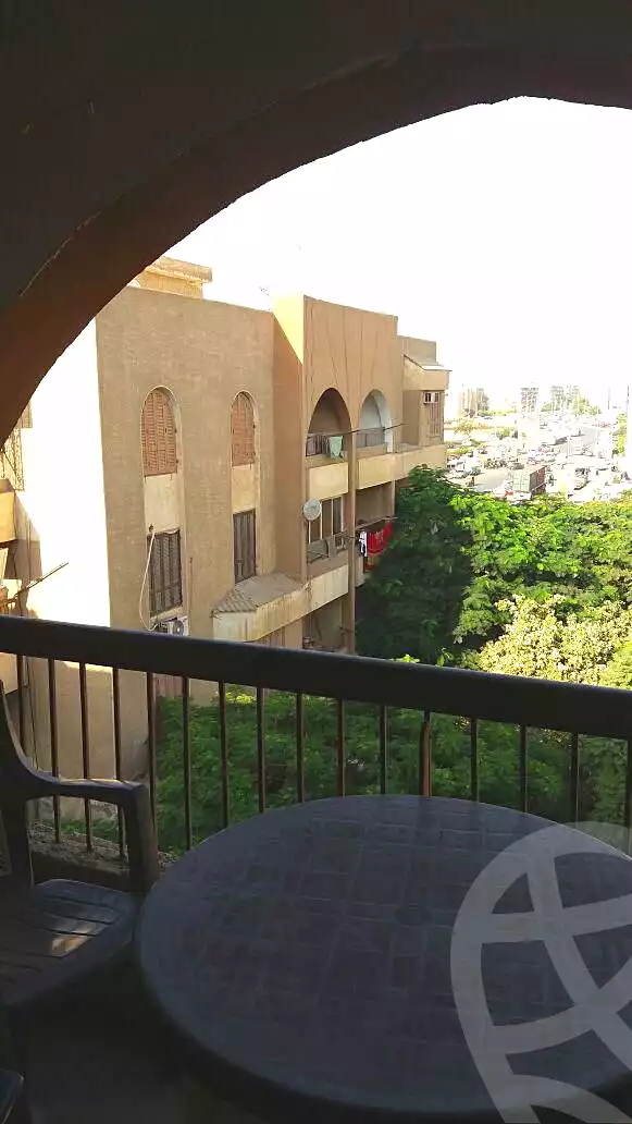 https://aqarmap.com.eg/ar/listing/6542452-for-sale-cairo-6th-of-october-el-ahyaa-neighborhood-11th