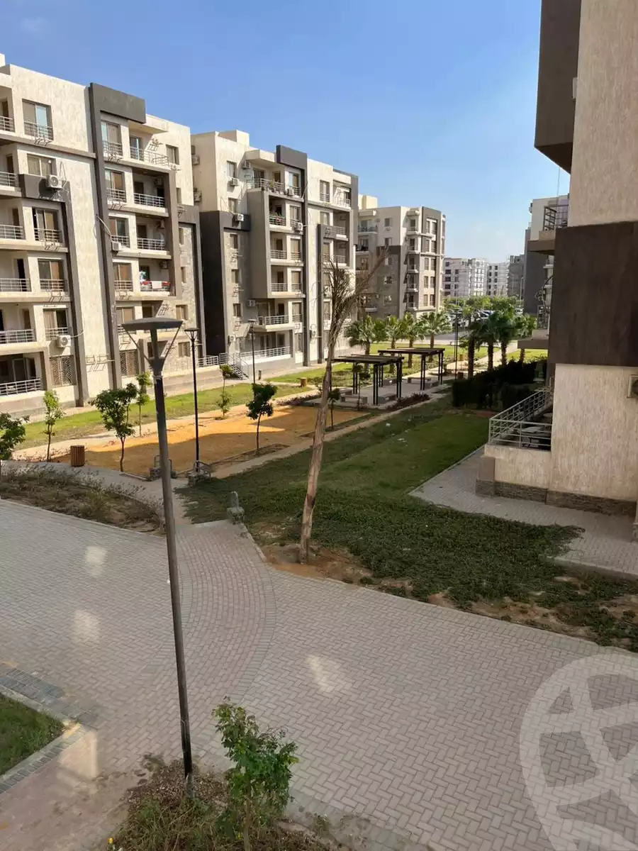 https://aqarmap.com.eg/en/listing/6542969-for-sale-cairo-el-sheikh-zayed-city-compounds-calm-residence-dcm