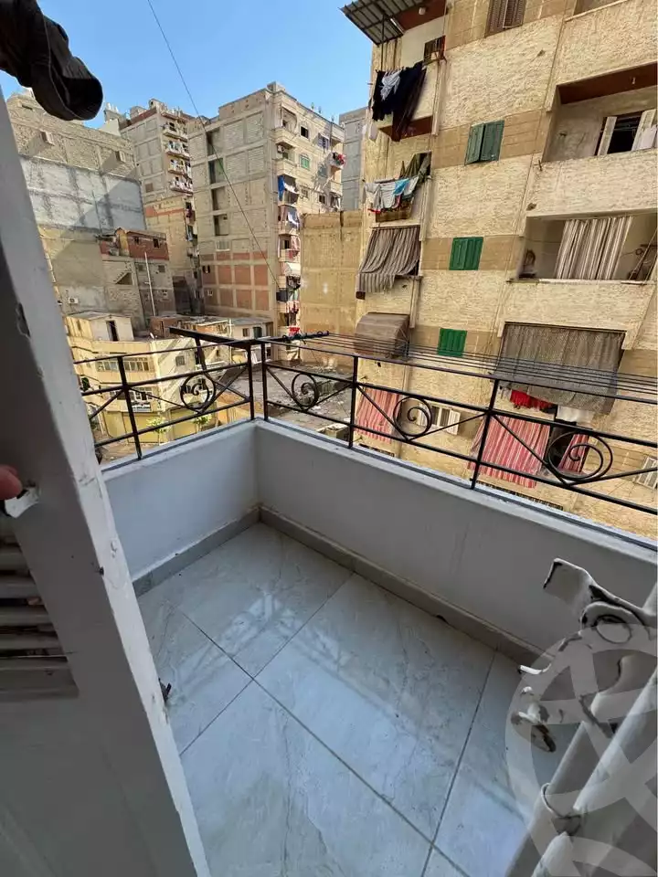 https://aqarmap.com.eg/ar/listing/6546699-for-sale-alexandria-el-asafra-l-sfr-qbly-el-maahad-el-dini-st
