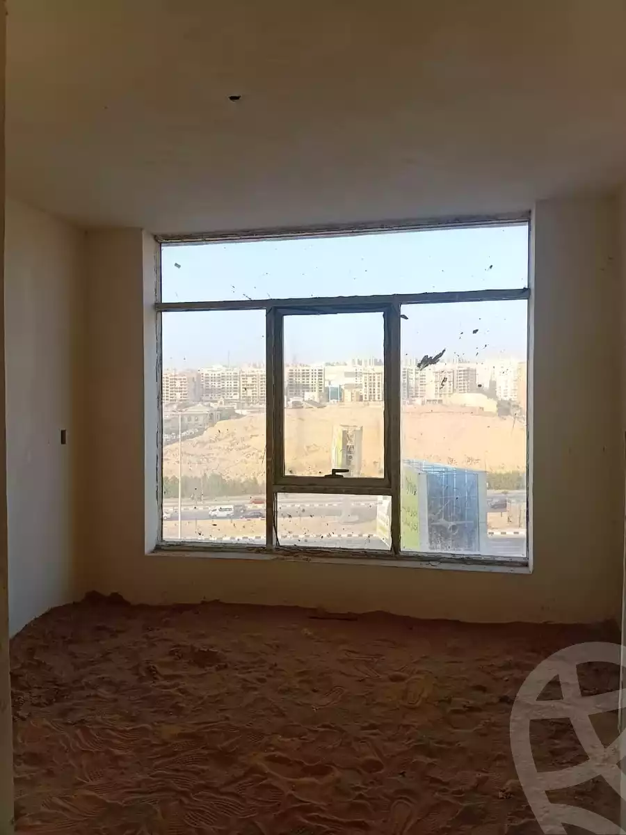 https://aqarmap.com.eg/ar/listing/6548207-for-sale-cairo-new-cairo-el-kattameya-compounds-in-kattameya-crystal-plaza