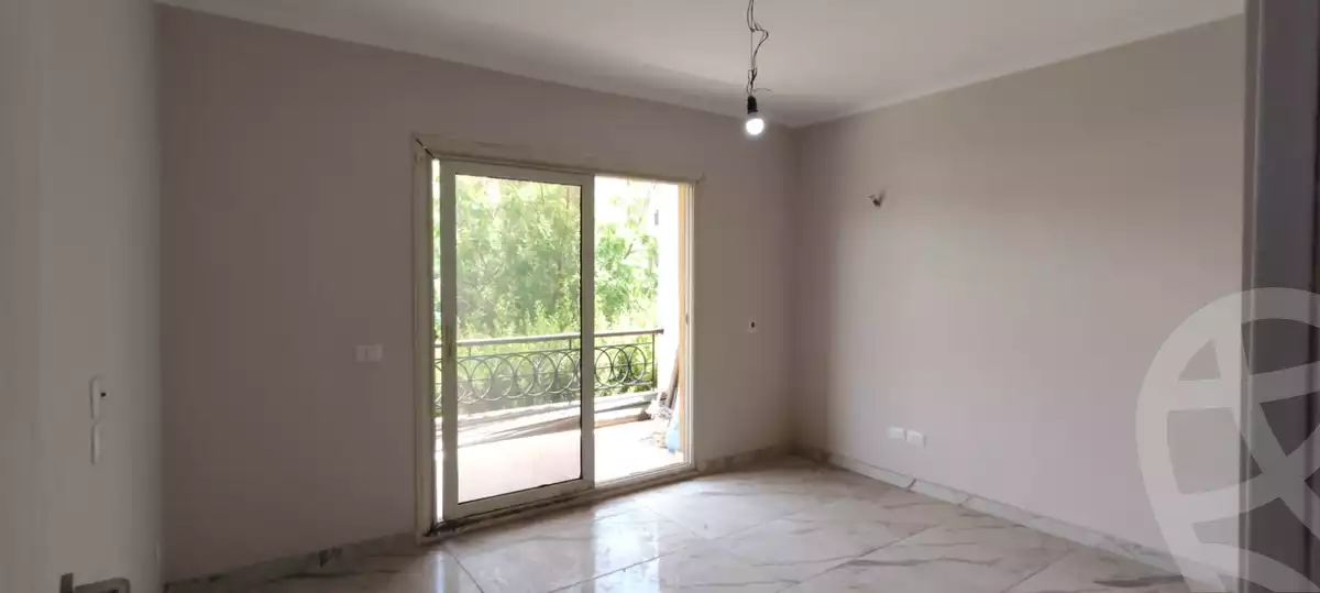 https://aqarmap.com.eg/en/listing/6548392-for-sale-cairo-el-sheikh-zayed-city-compounds-el-khamayel