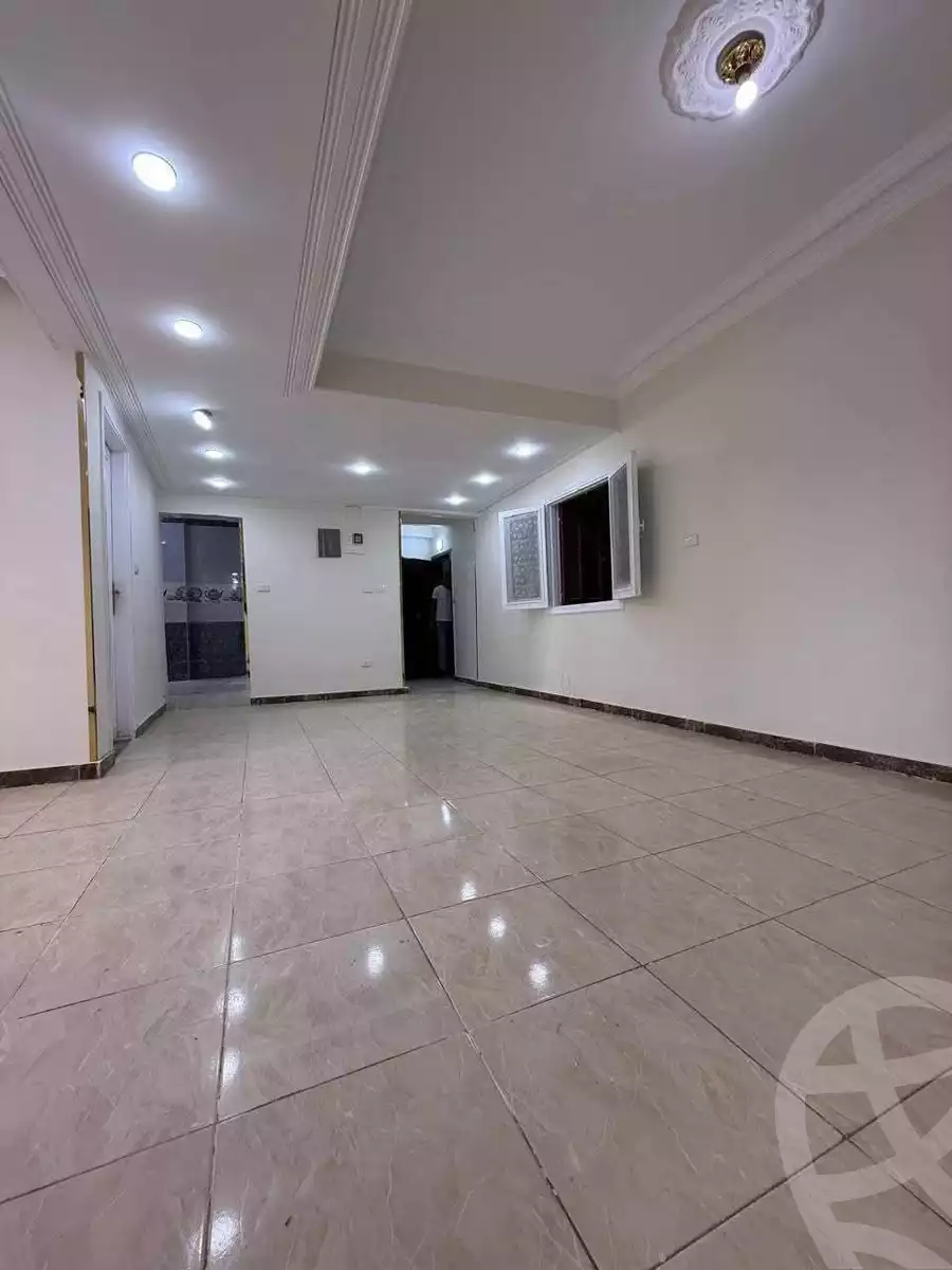 https://aqarmap.com.eg/ar/listing/6548446-for-sale-cairo-helwan-helwan-el-sharkeya-abd-el-rahman-pasha-st