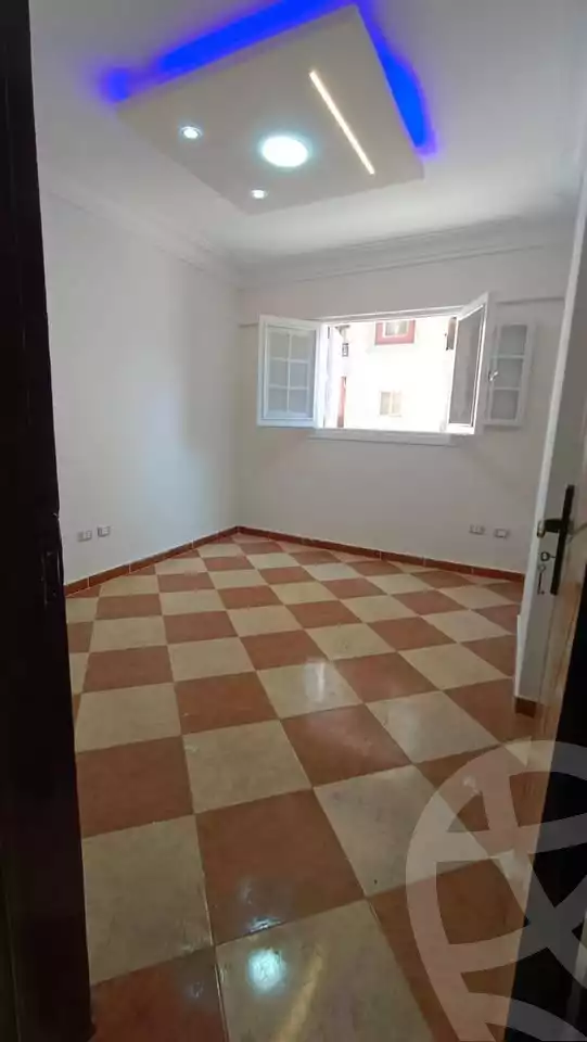 https://aqarmap.com.eg/ar/listing/6549363-for-sale-alexandria-lsywf-el-daraeb-st