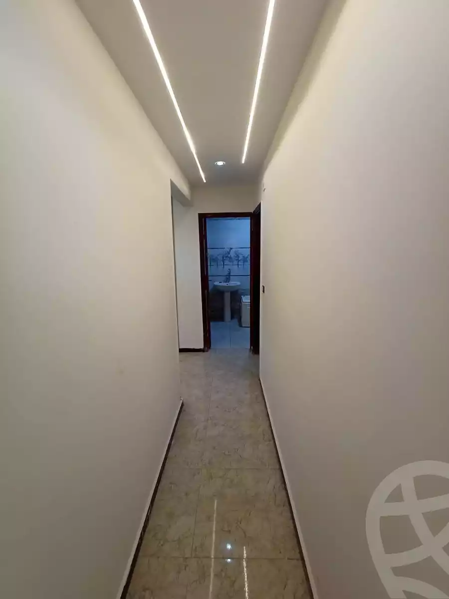 https://aqarmap.com.eg/ar/listing/6549873-for-sale-cairo-helwan-mohamed-sayed-ahmed-st