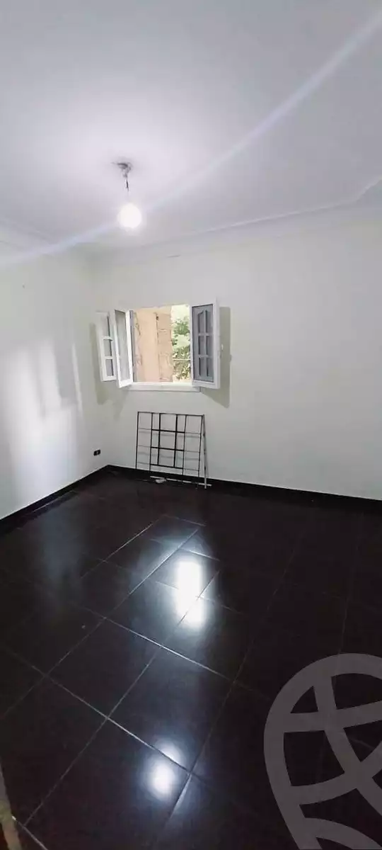 https://aqarmap.com.eg/ar/listing/6550081-for-sale-alexandria-l-jmy-lbytsh-ibrahim-othman-st