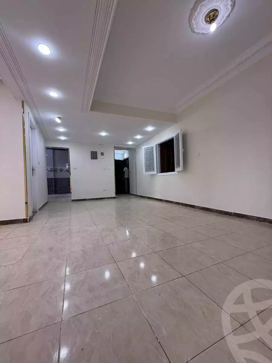 https://aqarmap.com.eg/ar/listing/6550134-for-sale-cairo-helwan-helwan-el-sharkeya-abd-el-rahman-pasha-st