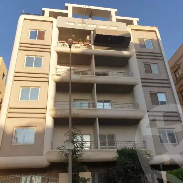 https://aqarmap.com.eg/en/listing/6553013-for-sale-cairo-new-cairo-el-banafsg-el-banafsag-omarat-al-gabri-st