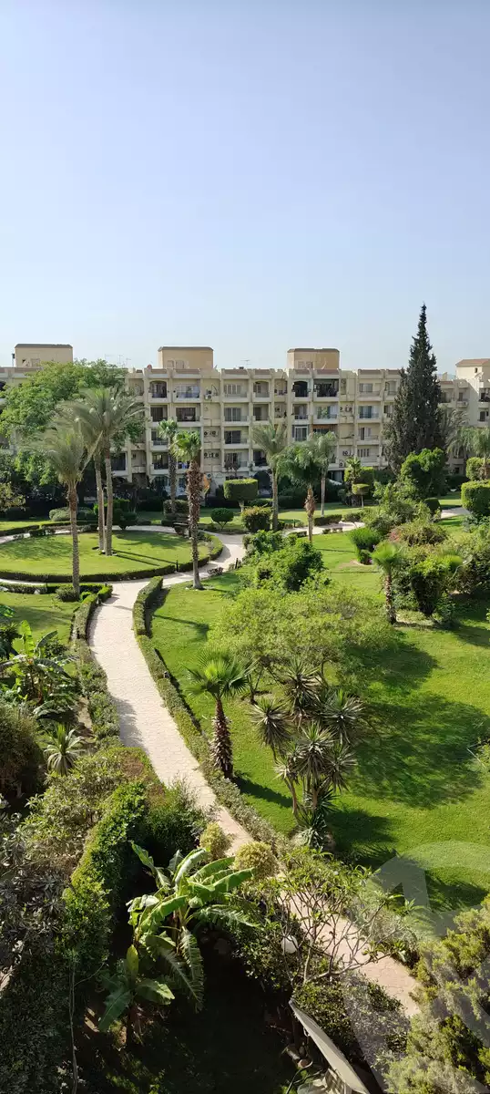 https://aqarmap.com.eg/en/listing/6554091-for-sale-cairo-el-sheikh-zayed-city-compounds-zayed-2000