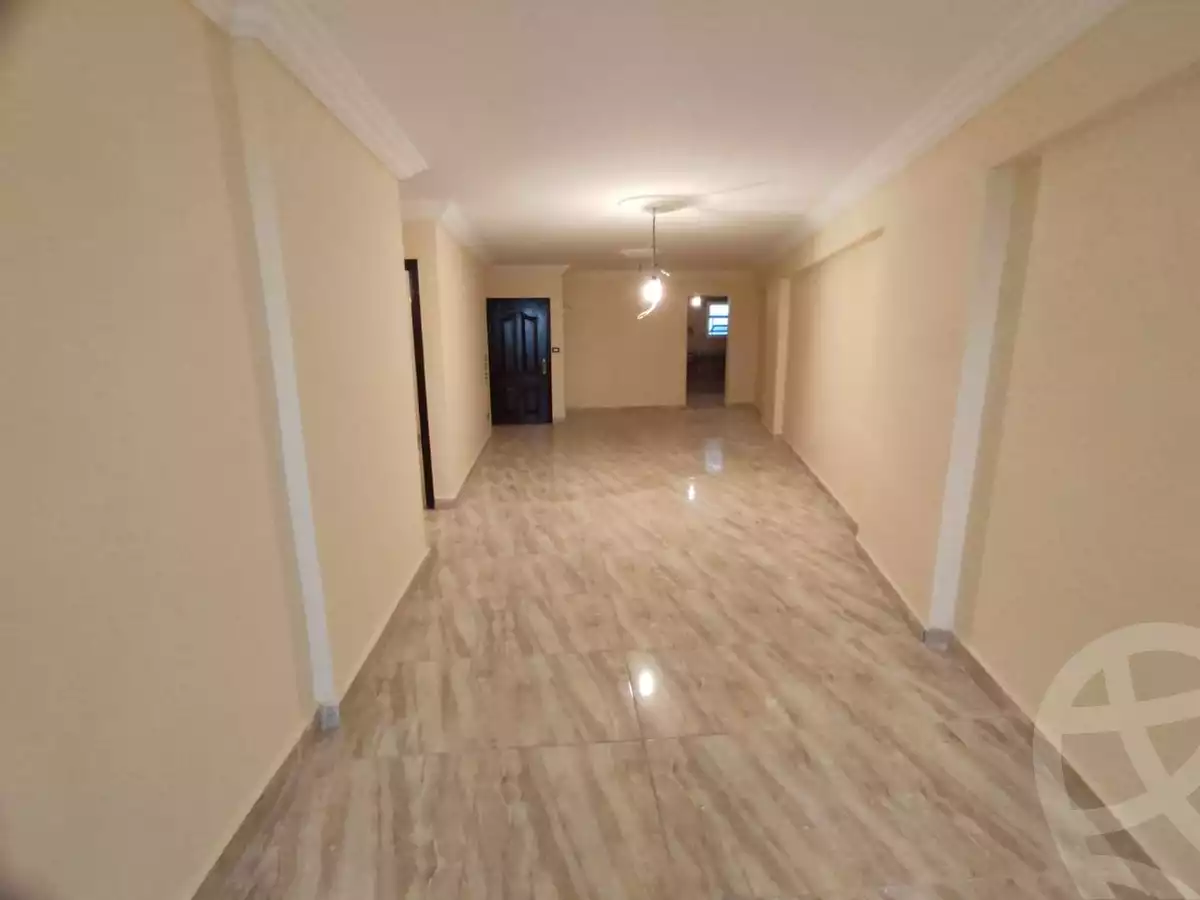 https://aqarmap.com.eg/ar/listing/6557494-for-sale-alexandria-sydy-bshr-sydy-bshr-qbly-mostafa-kamel-st