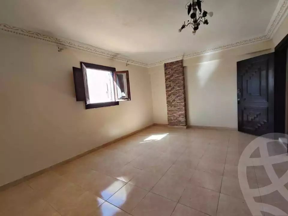 https://aqarmap.com.eg/ar/listing/6558766-for-sale-alexandria-el-asafra-abd-el-haleem-mahmoud-st